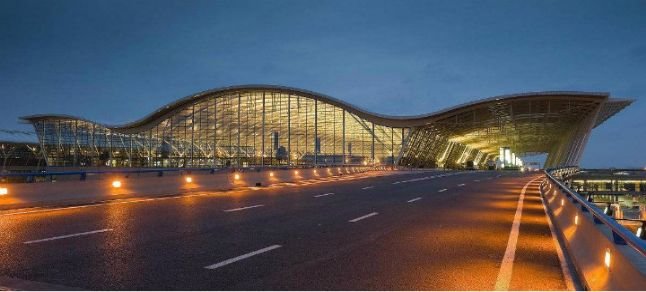 Çin’deki Havalimanı’nda Etiyopya uçağı yandı