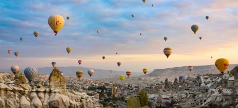 Sosyal medya fenomenleri balon turunda