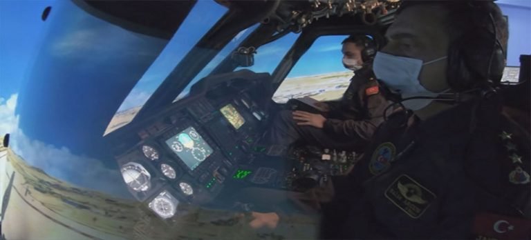Jandarmanın helikopter pilotları yerli simülatörle eğitiliyor