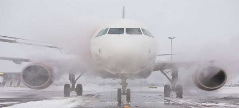 Kar yağışı Japonya’da uçak seferlerini iptal ettirdi