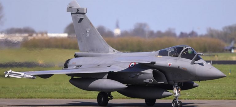 Rafale jetleri Yunan parlamentosunun gündeminde