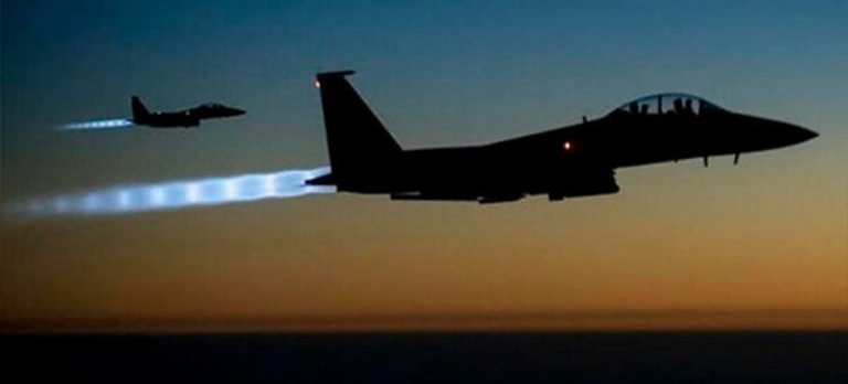 Yunan savaş uçaklarından Türk gemisine taciz