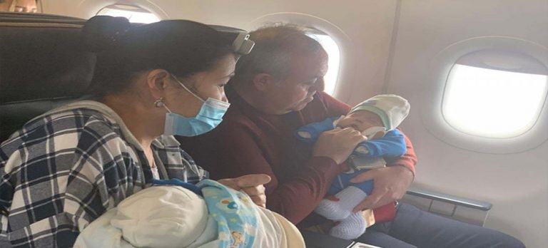 THY uçağında bir bebek kalp krizi geçirdi