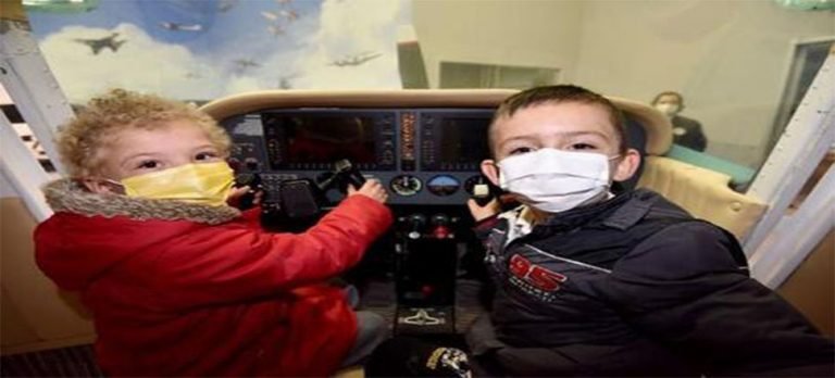 Çocuklar, Gökmen Uzay Havacılık Eğitim Merkezi’ne hayran kaldı