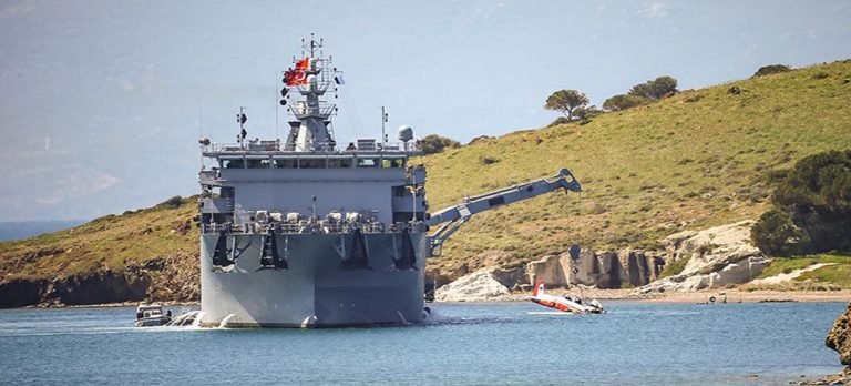 Ege’de düşen uçağın enkazı çıkarıldı