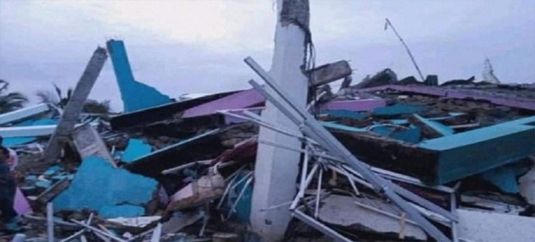 Endonezya’daki uçak kazasını aydınlatacak parça üç ay sonra bulundu