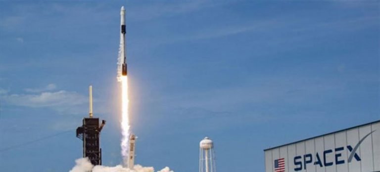 NASA ve SpaceX astronotlarının Dünya’ya inişi ertelendi