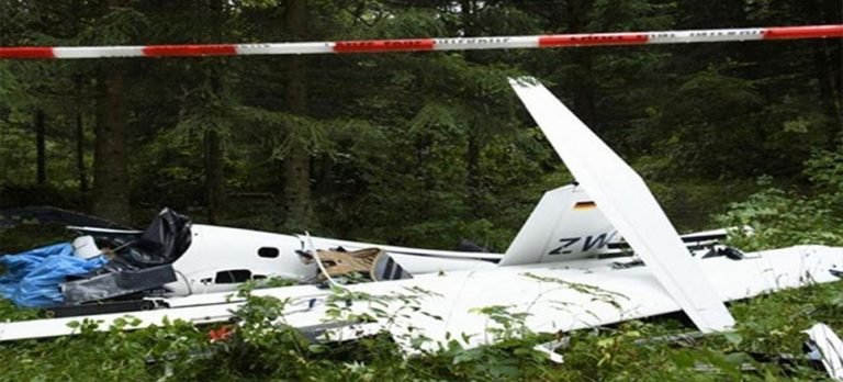 Paris’te uçak faciası! 4 ölü