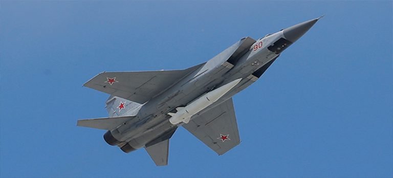 Rus savaş uçağı, Barents Denizi’nde Norveç keşif uçağını engelledi