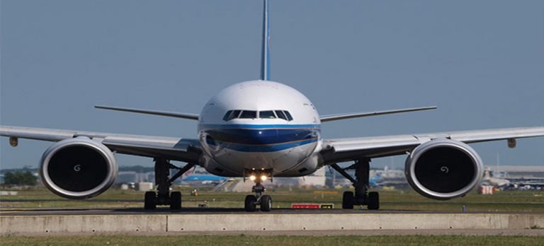 Boeing 737-800 modellerini kargo uçağa dönüştürüyor