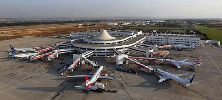 Antalya’ya bugün 19 ülkeden 81 uçak indi