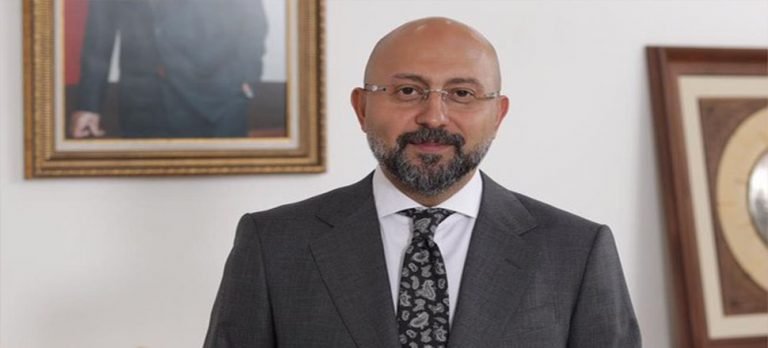 Antalya Havalimanı 100 bin yolcu barajını aştı