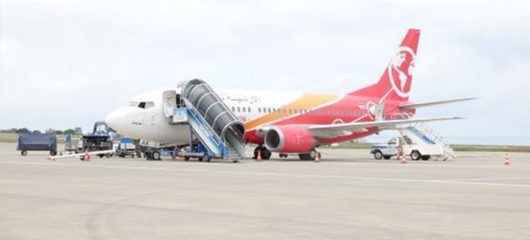 Ürdünlü turistler, güllerle karşılandı