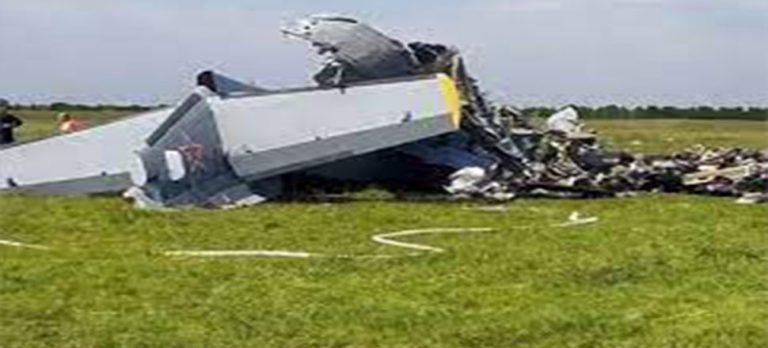 İran’da seçim sandıklarını taşıyan helikopter düştü