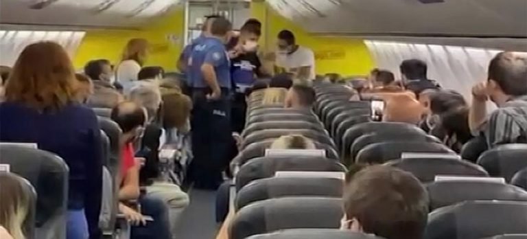 İstanbul seferini yapan uçakta taciz iddiası!