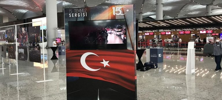 İstanbul Havalimanı’nda 15 Temmuz sergisi açıldı