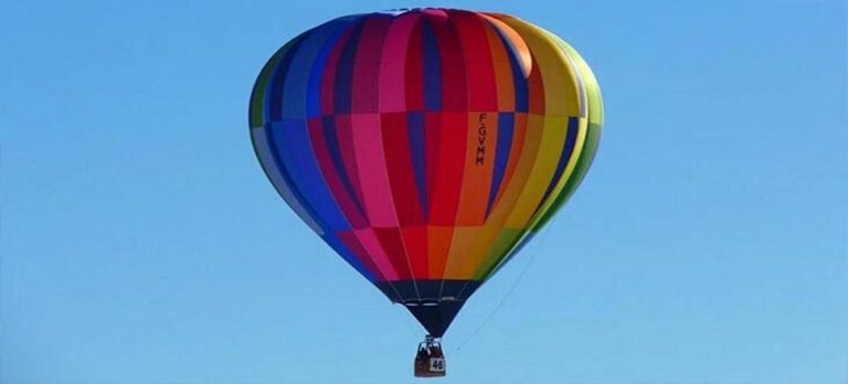 Sıcak hava balonunun pilotu düştü