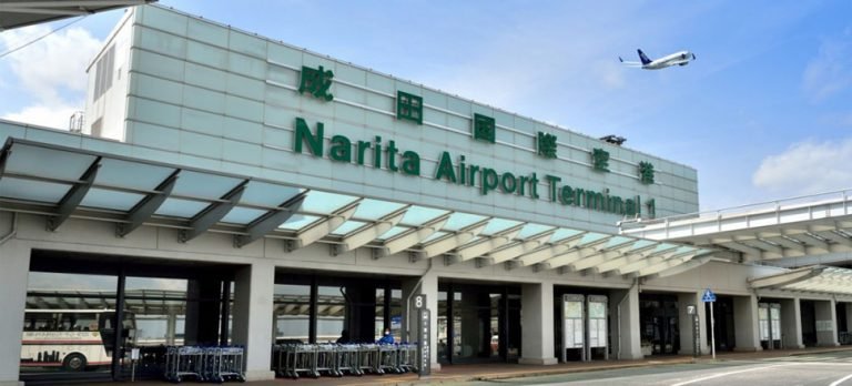 Japonya’nın en büyük havaalanı terk edilmiş izlenimi veriyor