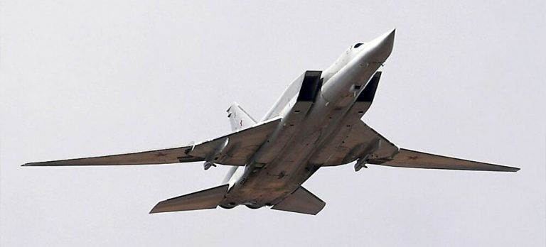 Rus stratejik bombardıman uçakları Karadeniz’de uçtu