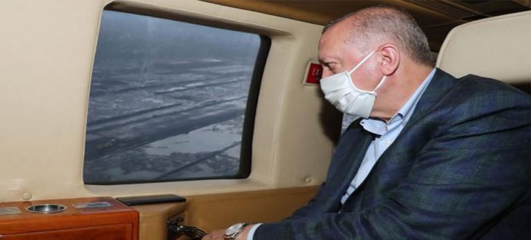 Cumhurbaşkanı Erdoğan, Rize-Artvin Havalimanı’nı havadan inceledi