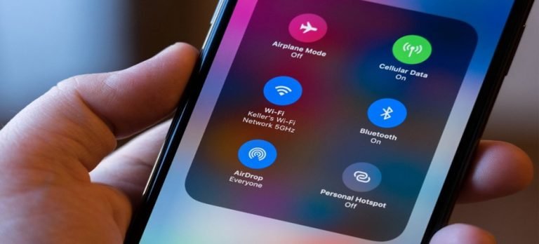 iPhone ile yapılan şaka havaalanını birbirine kattı
