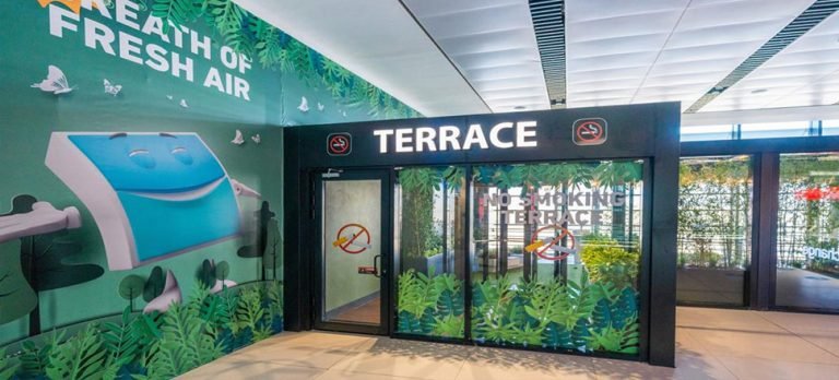 İstanbul Havalimanı’nda açılan temiz hava terası yolculara hizmet veriyor