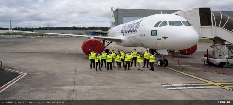 Airbus, flyadeal ile FHS kapsamında 1000. uçağını kutluyor