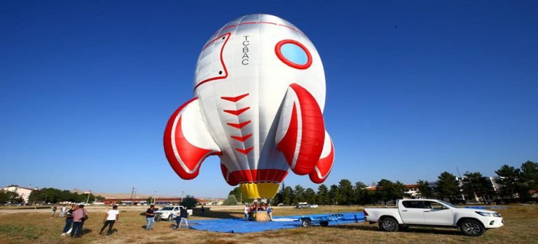 Nevşehir’de üretilen roket balon’un test uçuşu yapıldı