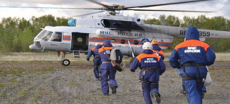 Rusya’da 16 kişiyi taşıyan turist helikopteri düştü