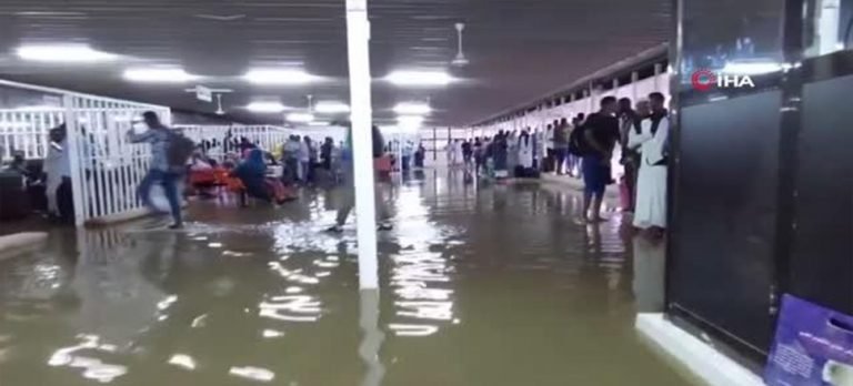 Hartum Uluslararası Havaalanı sular altında kaldı