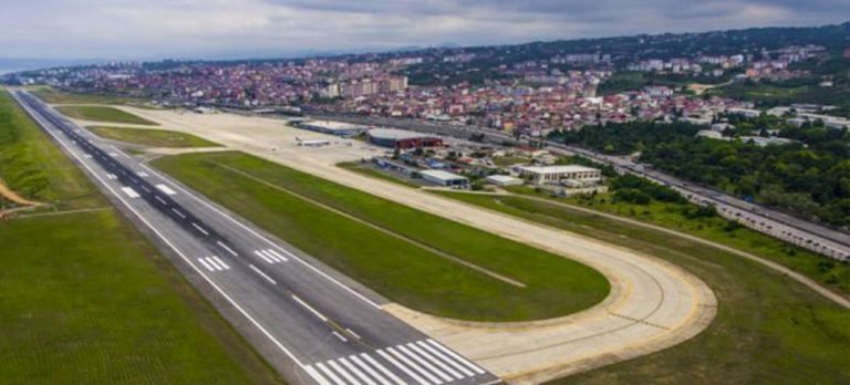 Trabzon Havalimanı uçuş trafiğine kapatıldı