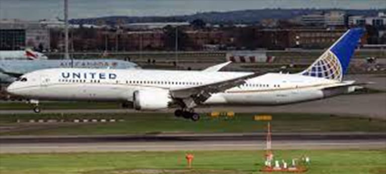 İsrail’de yolcu uçağı acil iniş yaptı