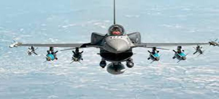 Türk F-16’larından Polonya semalarında eğitim uçuşu