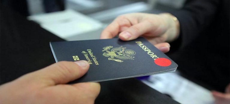 ABD’de cinsiyet hanesinde X yazan ilk pasaport düzenlendi