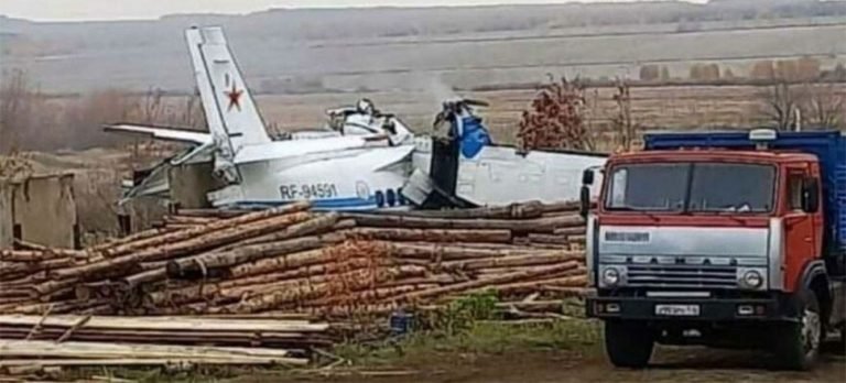 Rusya’da uçak düştü: Ölü ve yaralılar var