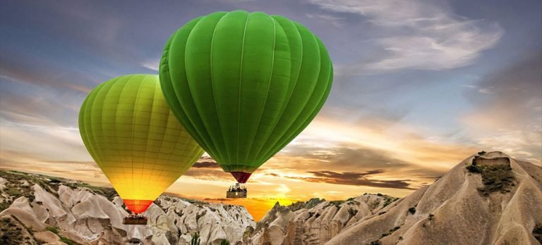 Kapadokya’da yoğun sis nedeniyle balon uçuşları iptal edildi