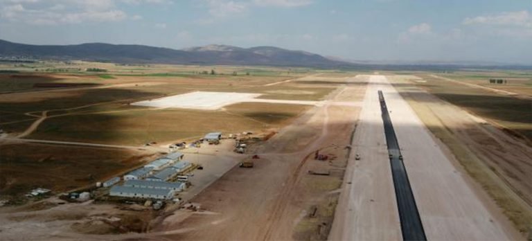 Bayburt-Gümüşhane havalimanında dolgu çalışmaları tamamlandı