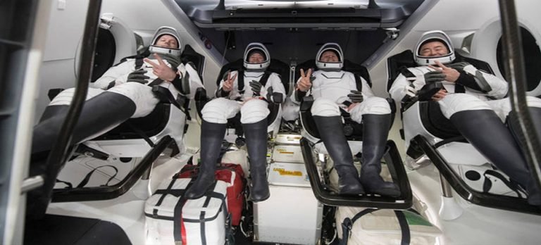 SpaceX, NASA ‘Crew-3’ uçuşuyla uzaya 4 astronot gönderecek