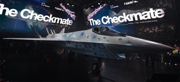 Checkmate savaş uçağının insansız versiyonu ilk kez görücüye çıktı