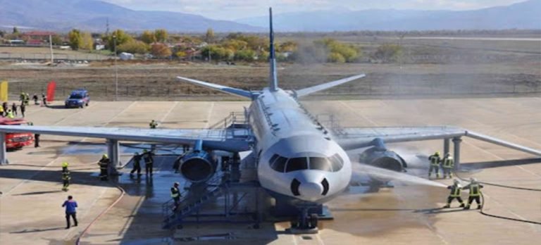 Erzincan’da gerçeği aratmayan uçak kazası tatbikatı