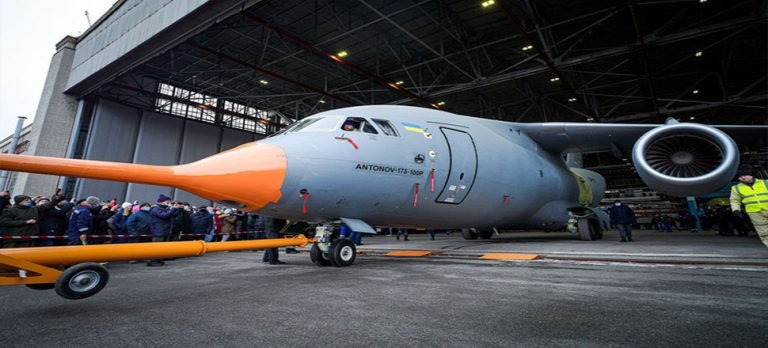 An-178-100R Kargo Uçağı Hangardan Çıktı