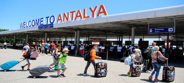 Antalya’ya gelen turist sayısında yüzde 164 artış