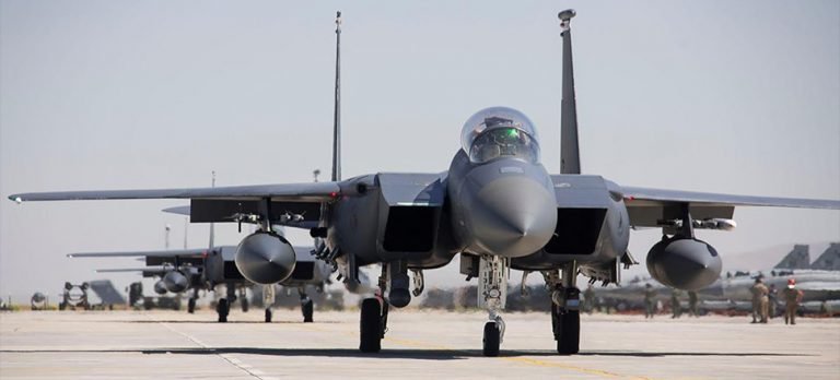 ABD, Rusya sınırları yakınına F-15 savaş uçakları konuşlandırdı