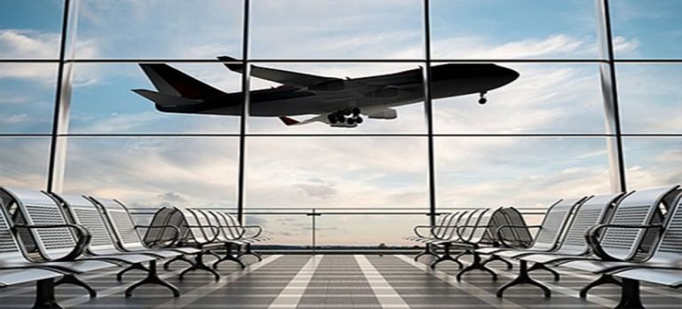 Omikron yüzünden 5.900 uluslararası uçuş iptal edildi