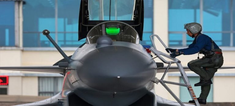 Çin, 2021 için rekor kıran savaş uçağı üretim hedefini tamamladı