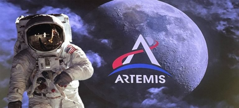 NASA’nın İnsanlı Ay Görevi Artemis ‘Parasızlıktan’ Ertelendi