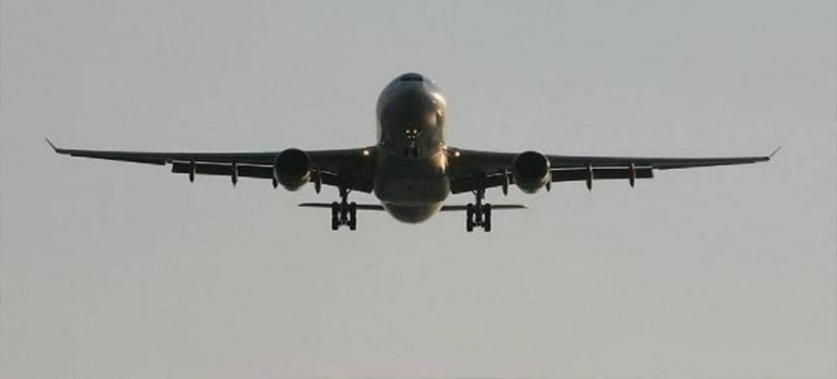 BAE, 12 Afrika ülkesine getirdiği uçuş yasağını kaldırıyor
