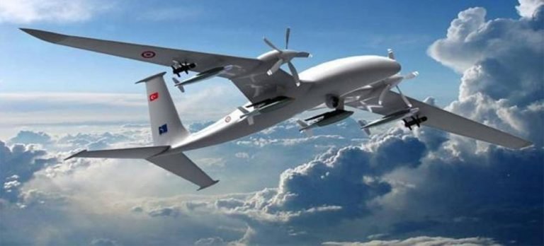 Bayraktar AKINCI TİHA’nın ilk ihracat sözleşmesi imzalandı