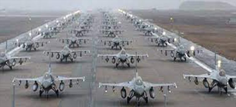 Tayvan’dan F-16 Viper Uçaklarıyla Fil Yürüyüşü