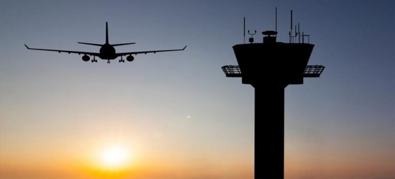 Türk hava sahasından geçen yıl 22 saniyede bir uçak geçti